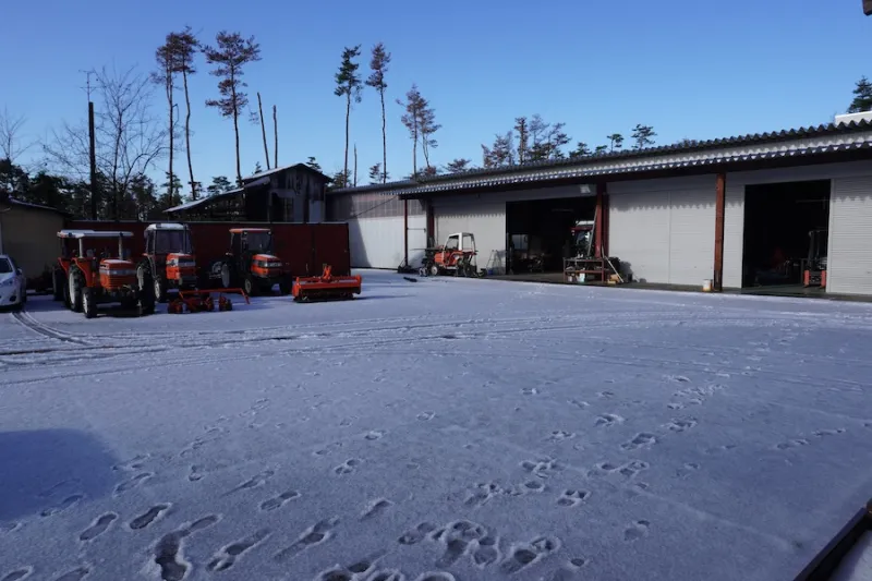 本日除雪機が2台入荷しました。